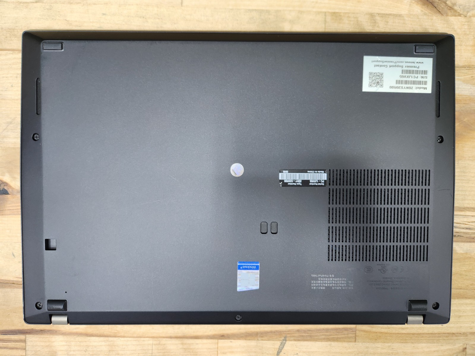 Lenovo ThinkPad T490s FHD Touchscreen i7-8665U 16GB 256GB SSD Windows 11 Pro ~