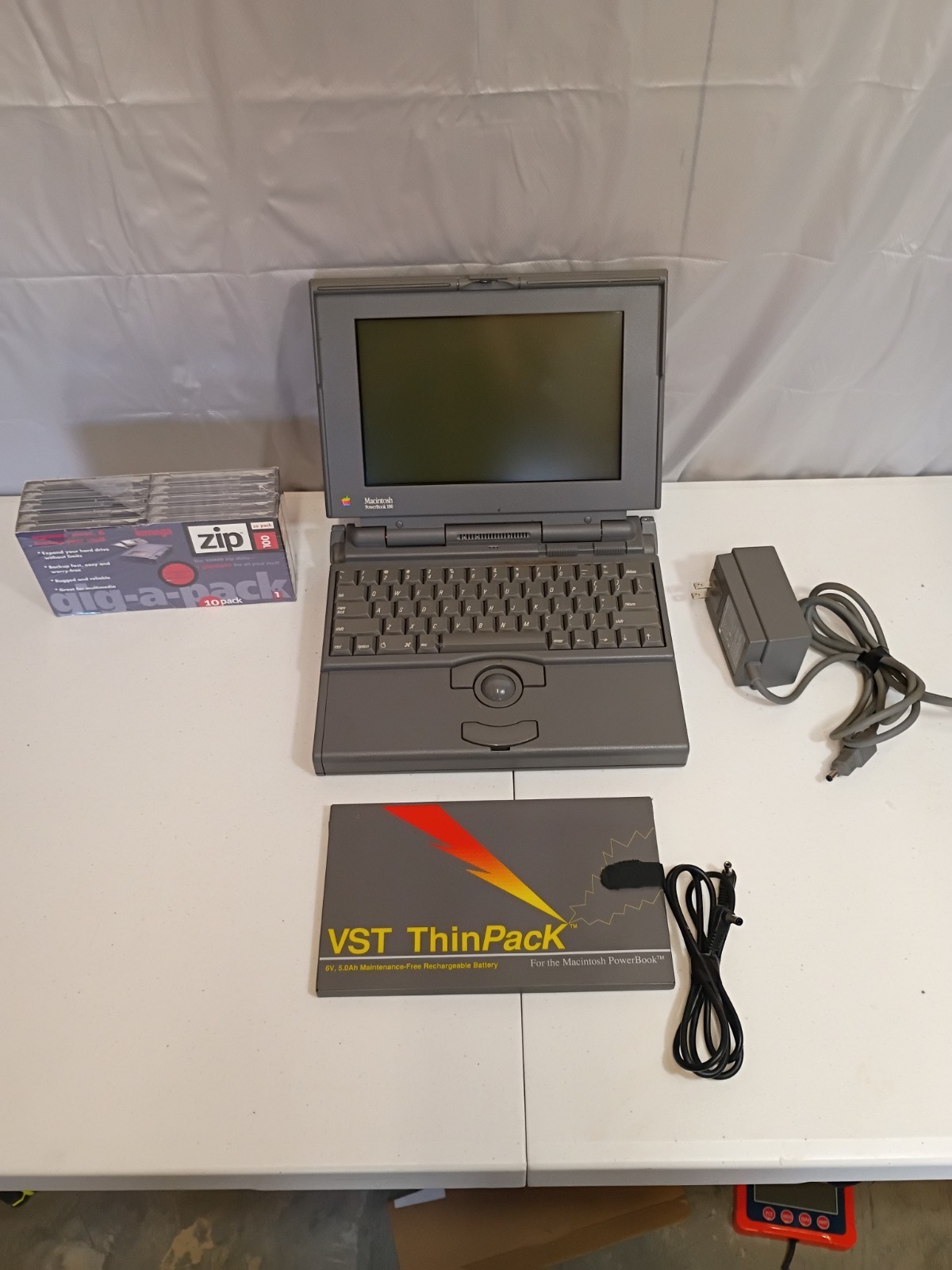 Apple Lap Top First Gen With Power Pack Lap Top Works Made 1990/0207