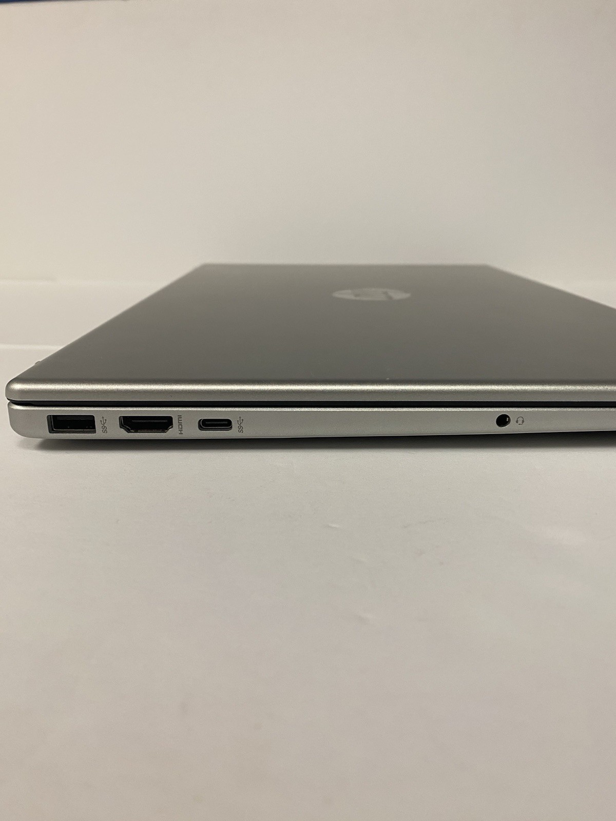 HP Laptop 15-FD0023DX 15.6″ Touch Intel i3-1215U 8GB 256GB NVMe Win 11 Home