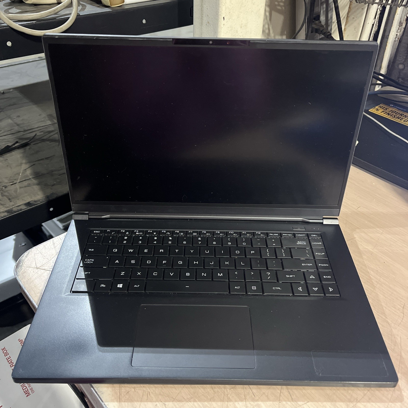 CARBON LCS15-10I7 INTEL CORE I7-10510U 1.80GHZ 16GB RAM NO HD