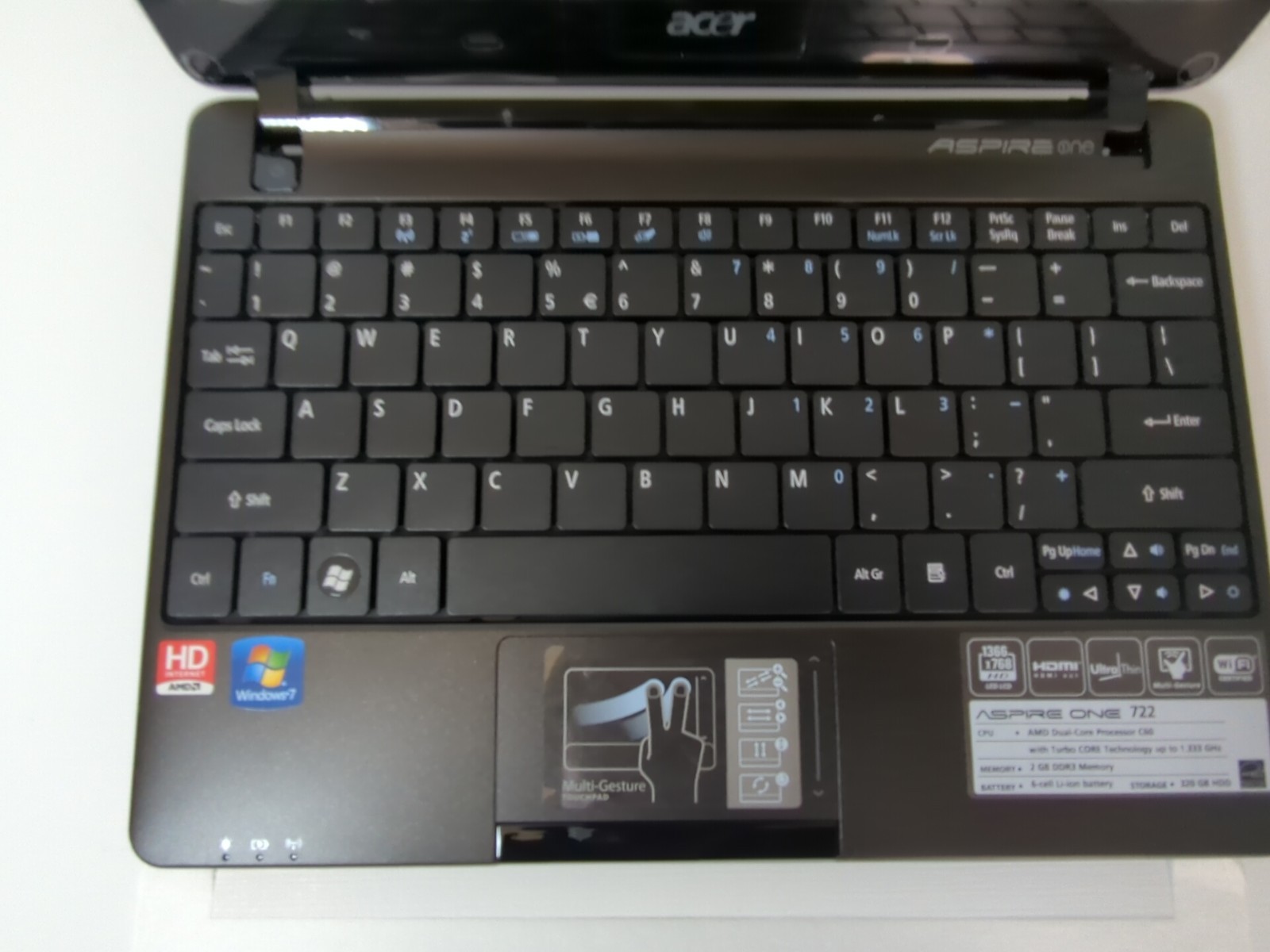 Vintage Acer One 722 11.6″ Windows 7 Netbook Laptop AMD CPU 2GB 320GB HHD
