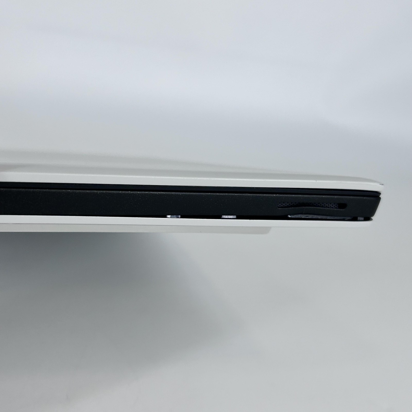 Dell Alienware X17 R1 360Hz FHD i7-11800H 2.30GHz 32GB 1TB RTX 3080 FRAME GAP