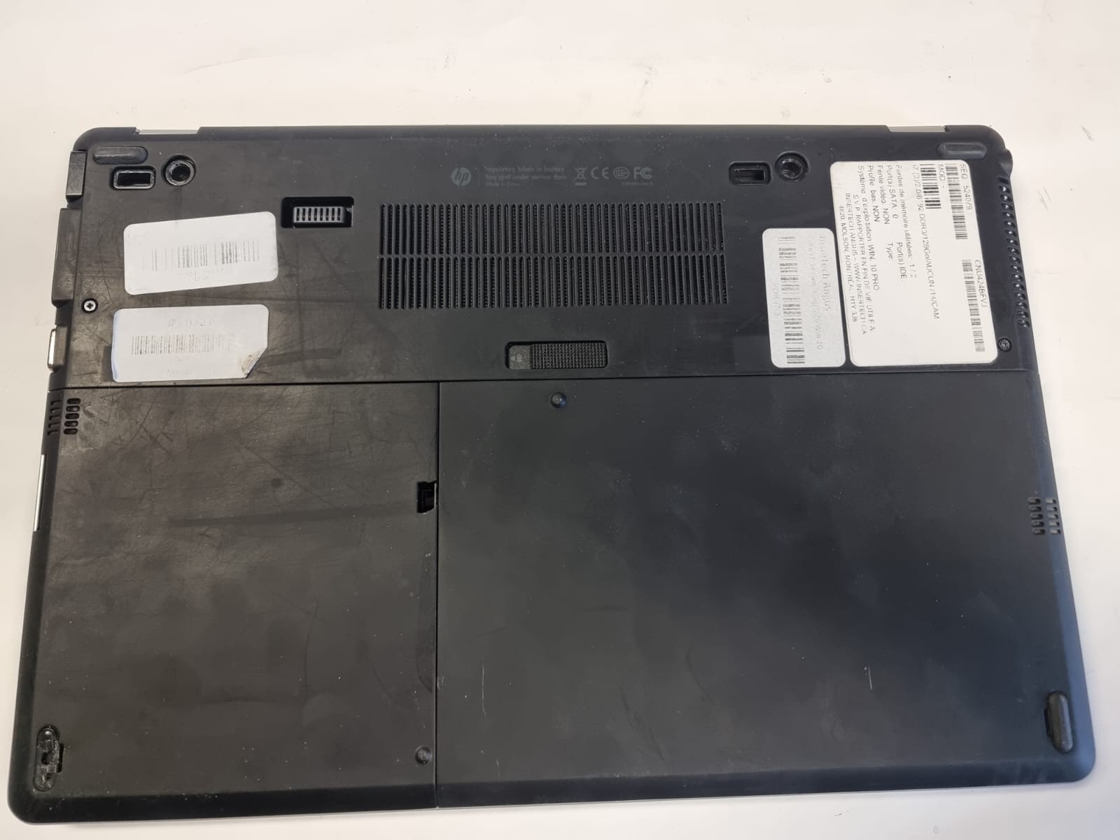 HP ELITE BOOK FOLIO 9470M/ I7-3667U / 8 GB RAM/ 128Gb SSD / WIN10 / HP Charger