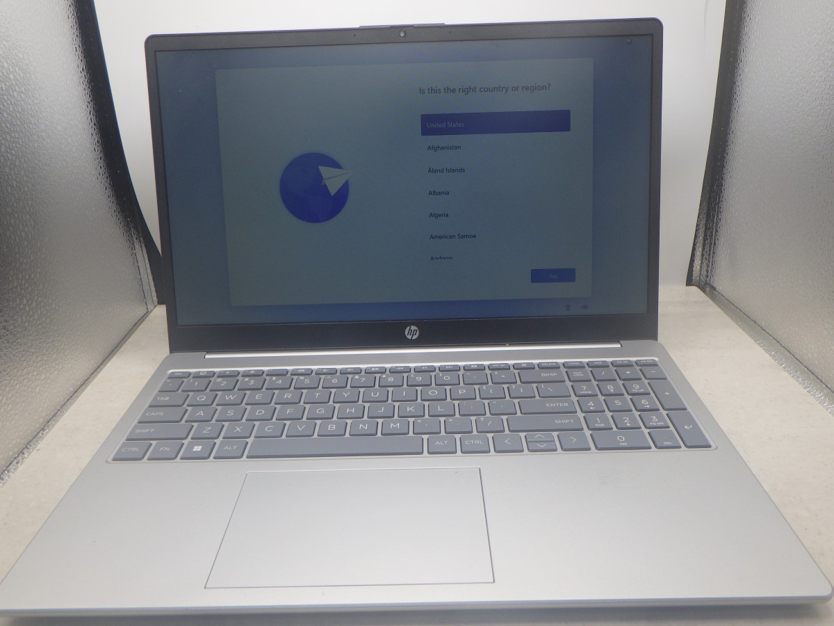HP 15-FD00081WM 15.6″ 4GB RAM 128GB SSD WIN11 (TDY031241)