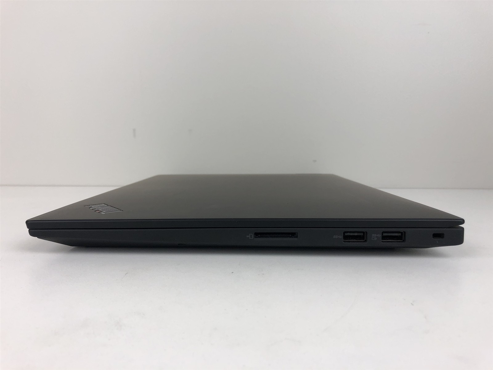 Lenovo ThinkPad P1 Gen 4: i7-11850H 2.5GHz – 32GB – 1TB – NVIDIA Quadro T1200