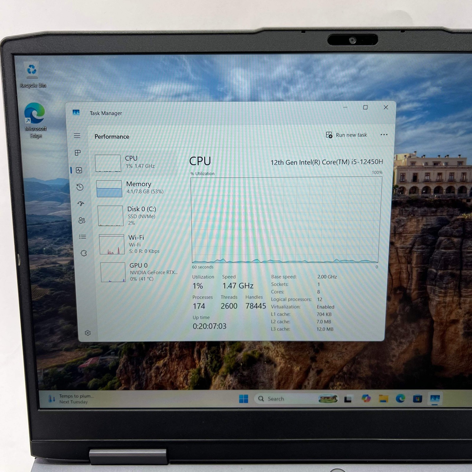 Lenovo LOQ 15IRH8 15.6″ i5-12450H 2.0GHz 8GB RAM 500GB SSD GeForce RTX 3050
