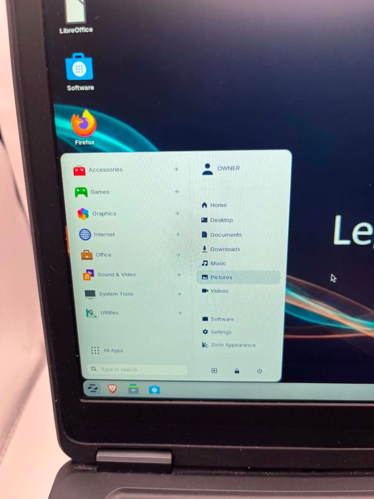 Dell Latitude |Linux Zorin |i5-5300U| 8GB|256GB SSD|Backlit Keys| 1 YR WARRANTY