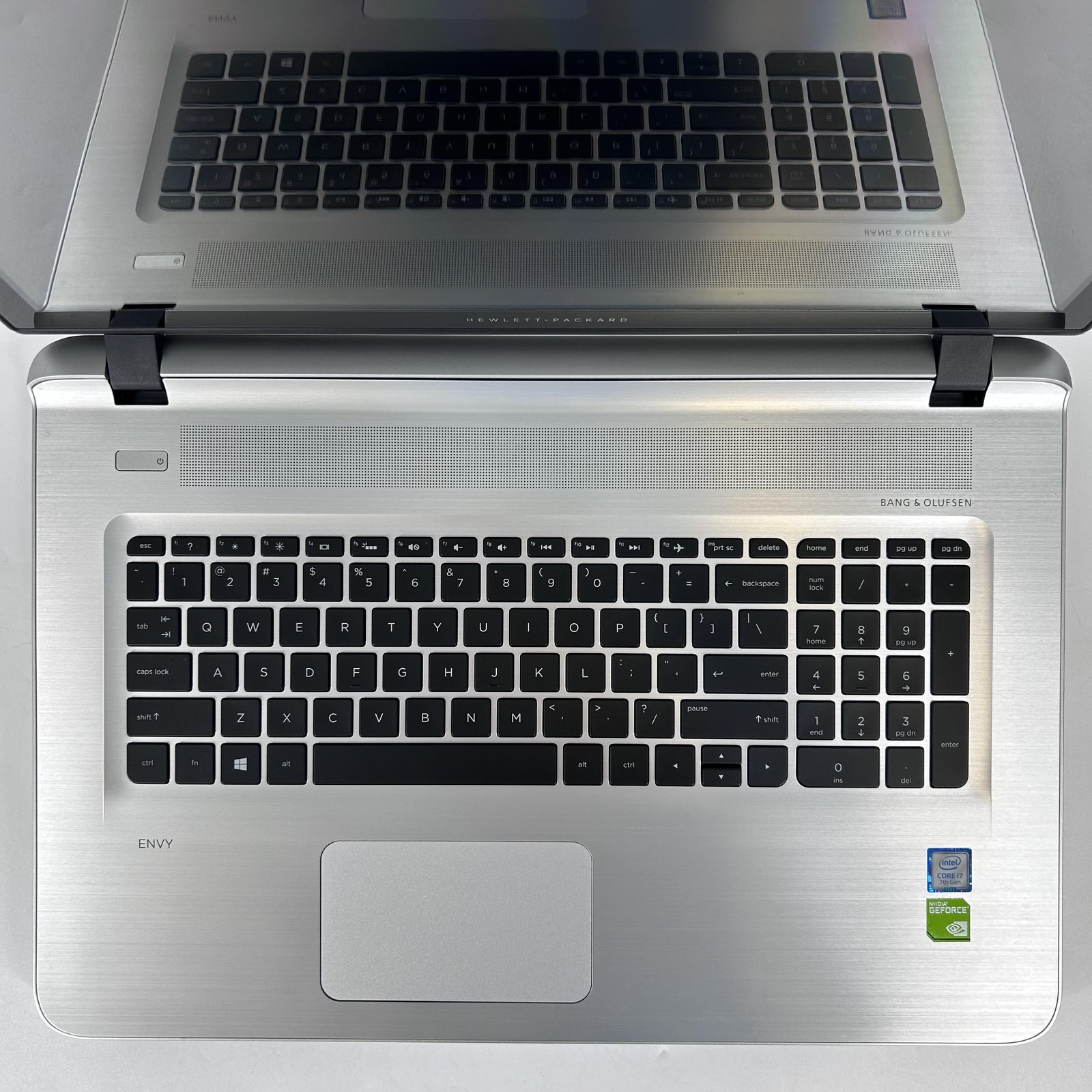 HP ENVY Notebook 17 FHD i7-7500U 2.70GHz 16GB 1TB HDD NVIDIA 940MX Excellent