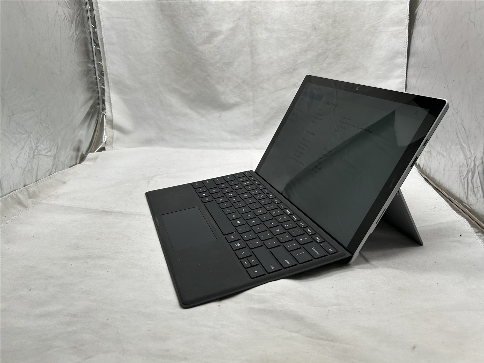 Microsoft Surface Pro 7 Laptop Intel i5-1035G4 8GB RAM No OS No SSD