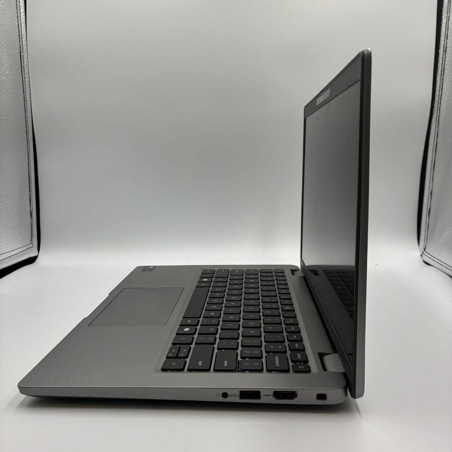 Dell Latitude 5450 14″ Core Ultra 5 135U 2.1GHz 32GB RAM 256GB SSD