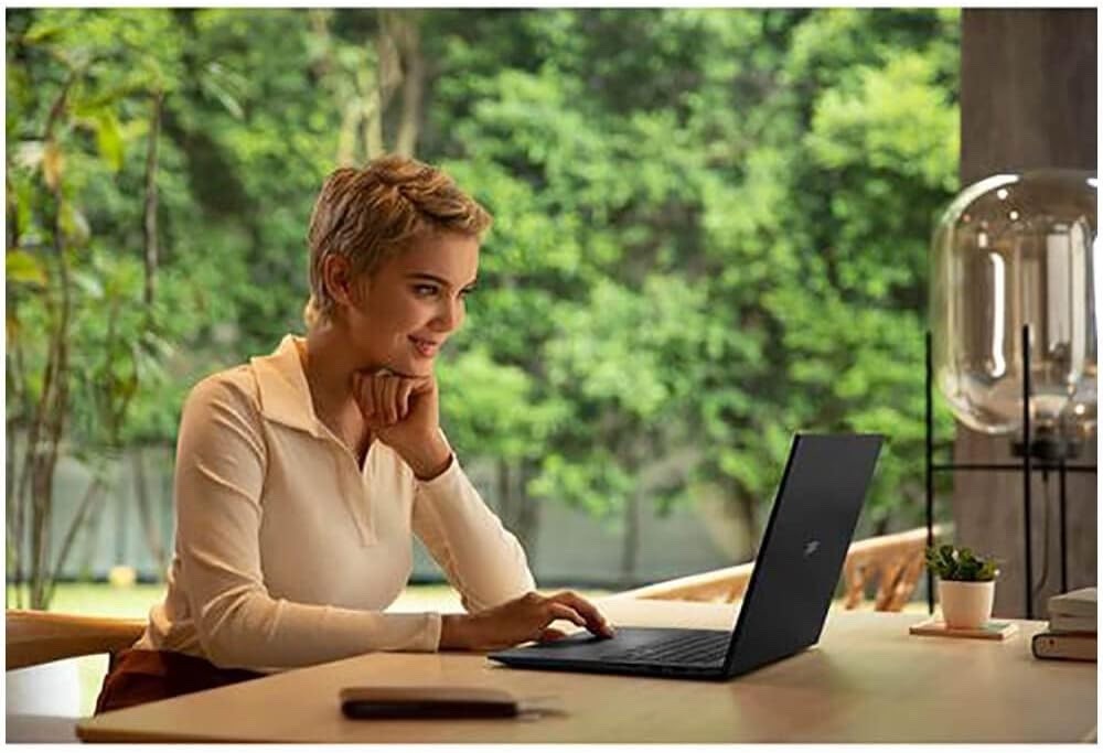 NEW LG GRAM Core i7 – 2TB SSD – 16GB DDR5 17″ 2560×1600 IPS Ultra Light Laptop