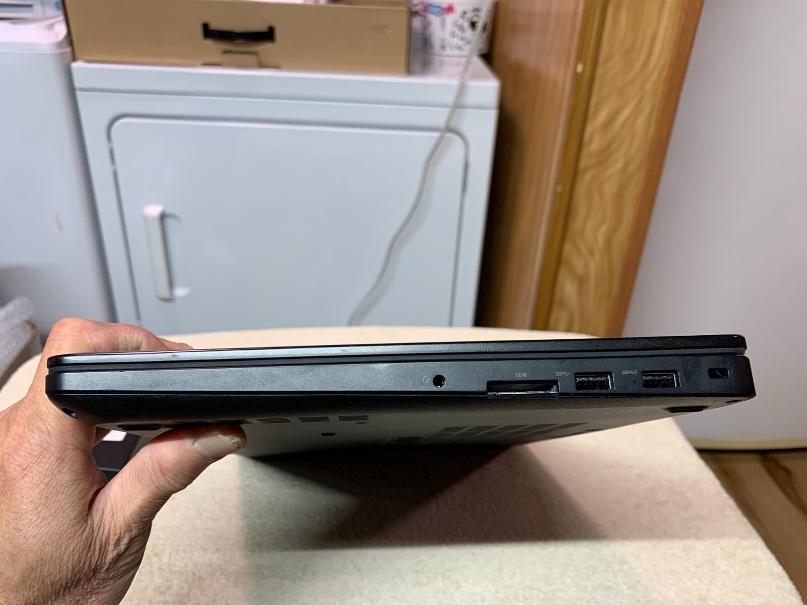 Dell Precision 3510, i7-6820HQ, 12GB-128 NVMe+128GB, AMD R9 M360 Windows 11 Pro