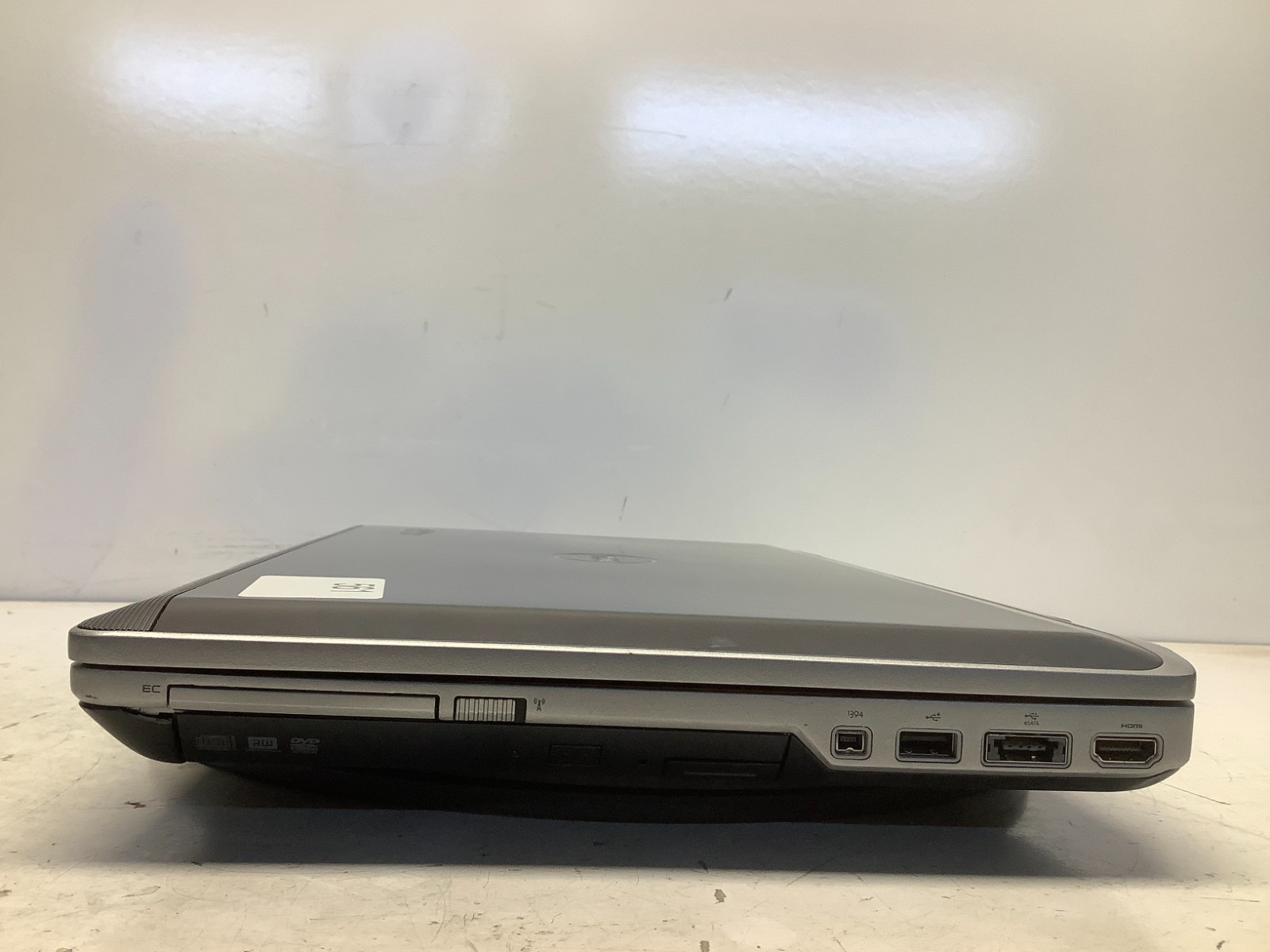 Dell Latitude E6520 Intel i7-2620M 2.7GHz 2 GB NO HDD
