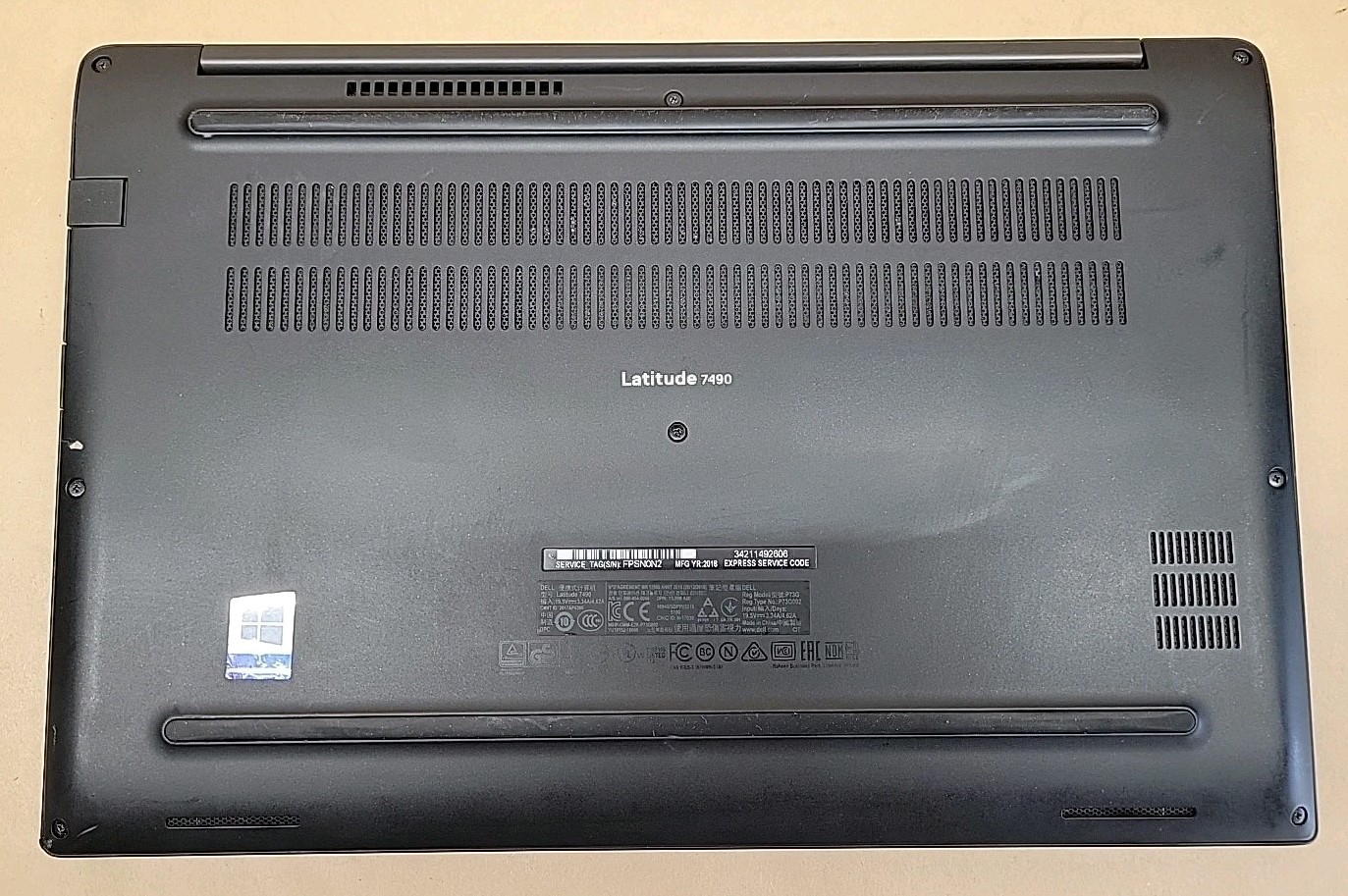 Dell Latitude 7490, Intel Core i5-8250U @ 1.6GHz, 4GB RAM, NO SSD, NO OS