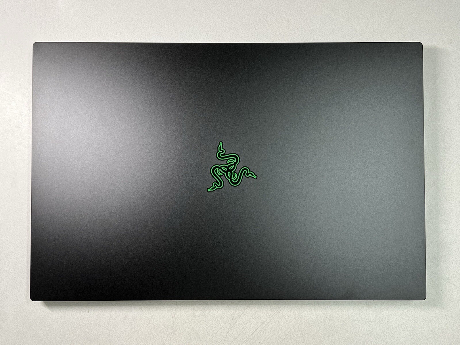 Razer Blade 17 17.3” (1TB SSD Intel Core i9 32GB) UHD TOUCH SCREEN 3080