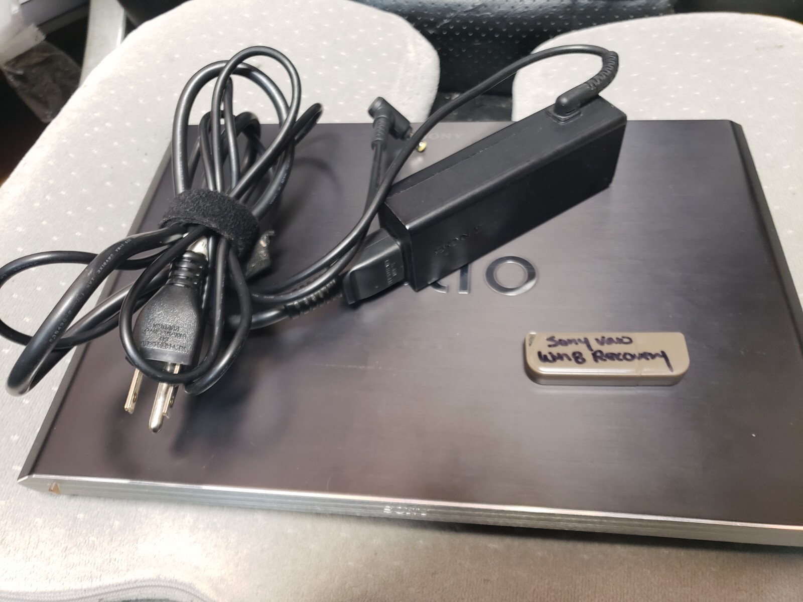 Sony Vaio Ultrabook Slim, small & light Intel i7/8GB/256GB m.2 SSD/11.6 TouchScr