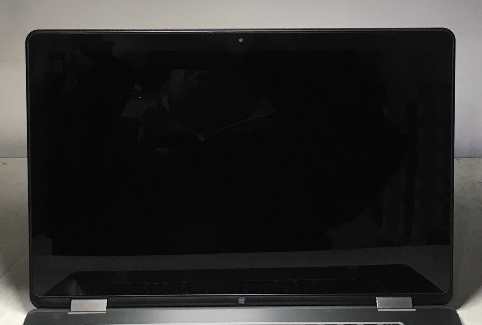 Dell Inspiron 15 7568 TOUCH Intel i7-6500U @ 2.50GHz 8GB Ram 950GB HDD *SEE PICS