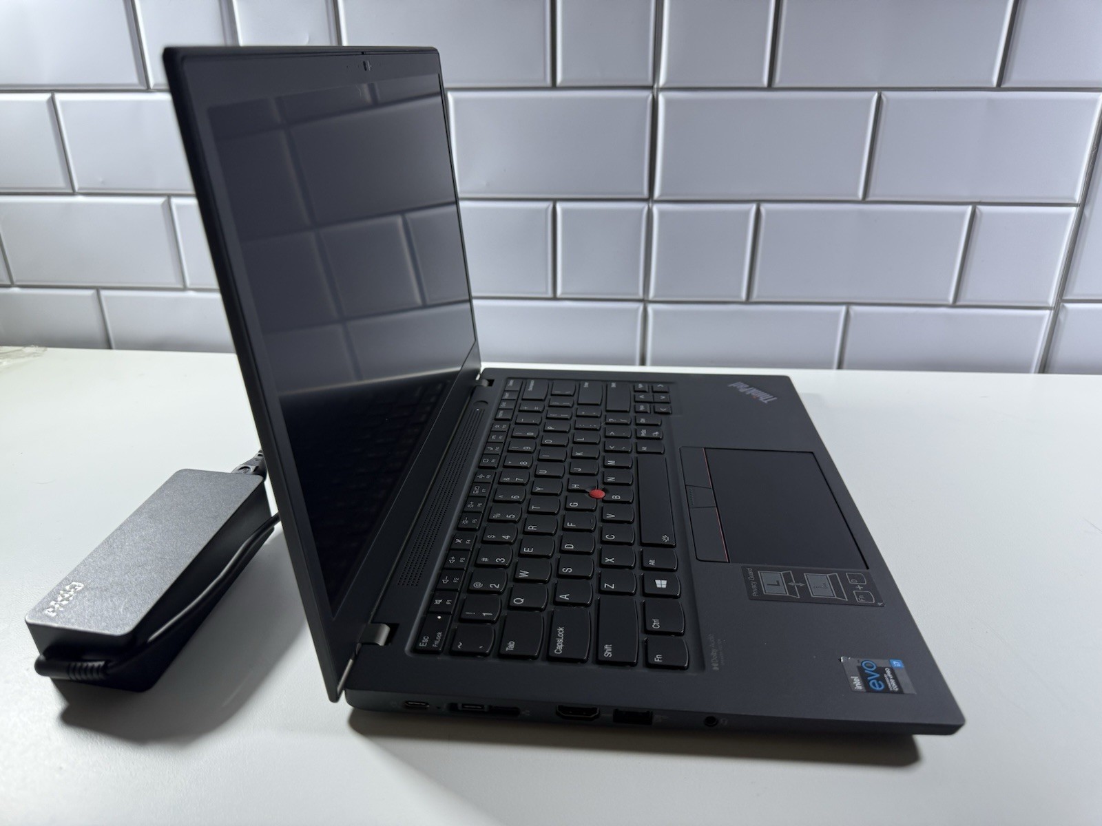 Lenovo ThinkPad T14s Gen 2 i7-1185G7 32GB 14″ FHD 1920×1080 512GB WWAN 4G Touch