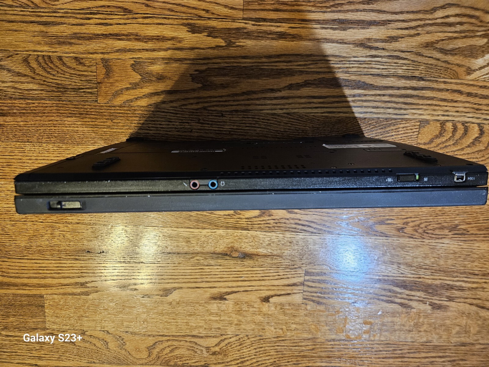 ThinkPad T400 4 GB/250 GB HDD/14″ 1280×800/ Windows XP. Ready to Use
