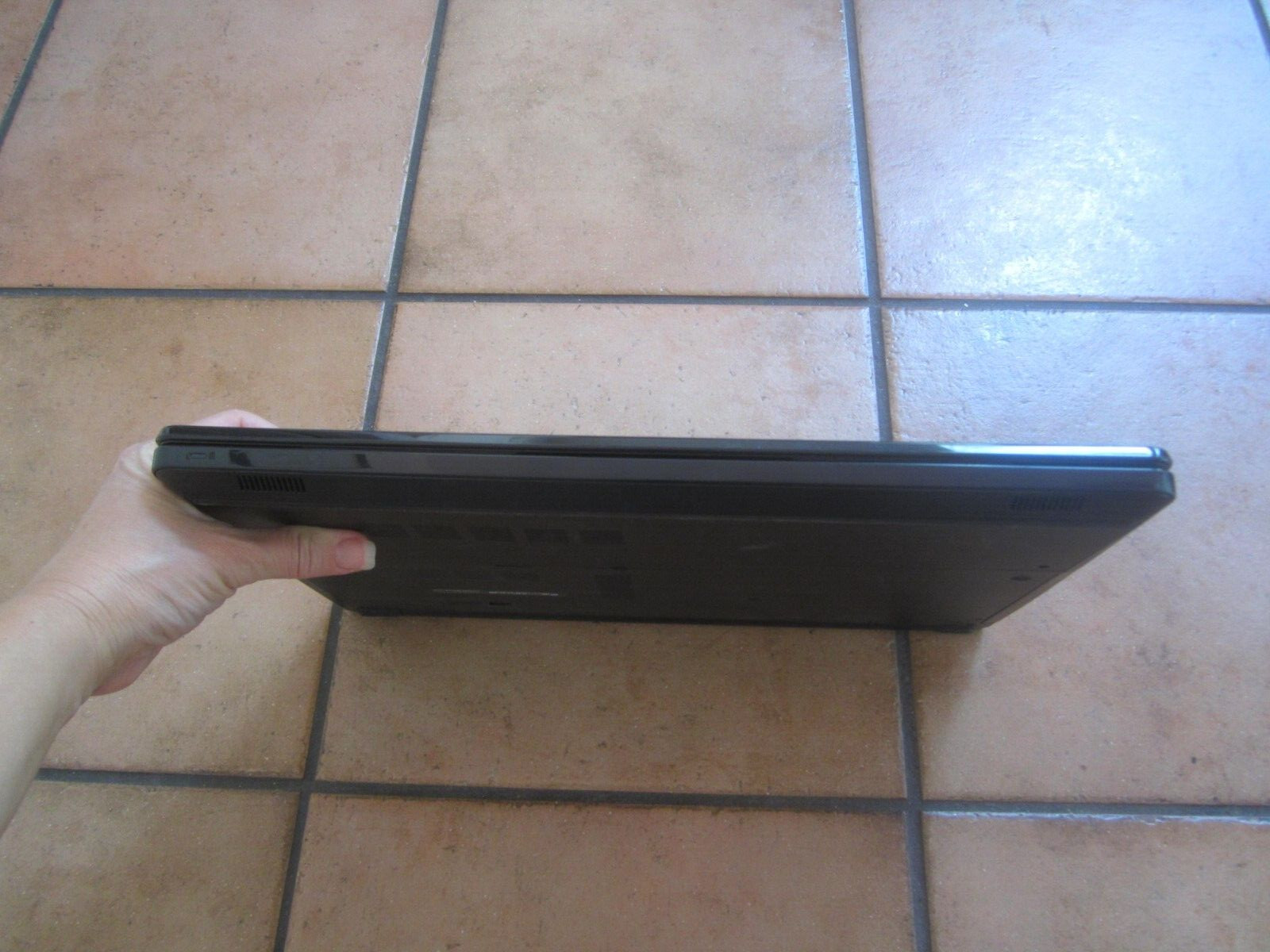 Dell Inspiron 15 5555 Laptop 2GHz 6GBRAM 500GBHD SCREEN INTACT NoPwrCord – WORKS
