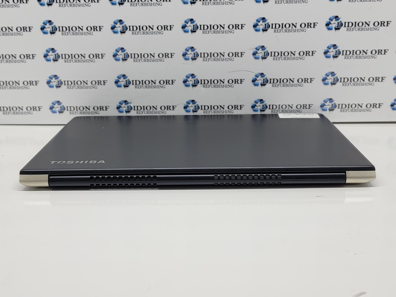 TOSHIBA TECRA X40-E i5 8350U 1.70GHz 8 GB RAM 256 GB SSD NO OS SKU 20737