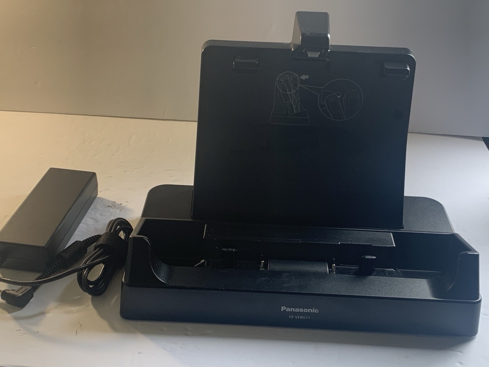 Panasonic Toughbook FZ-G2 i5-10310U 16GB RAM 512GB SSD Touch LAN Stylus Win 11