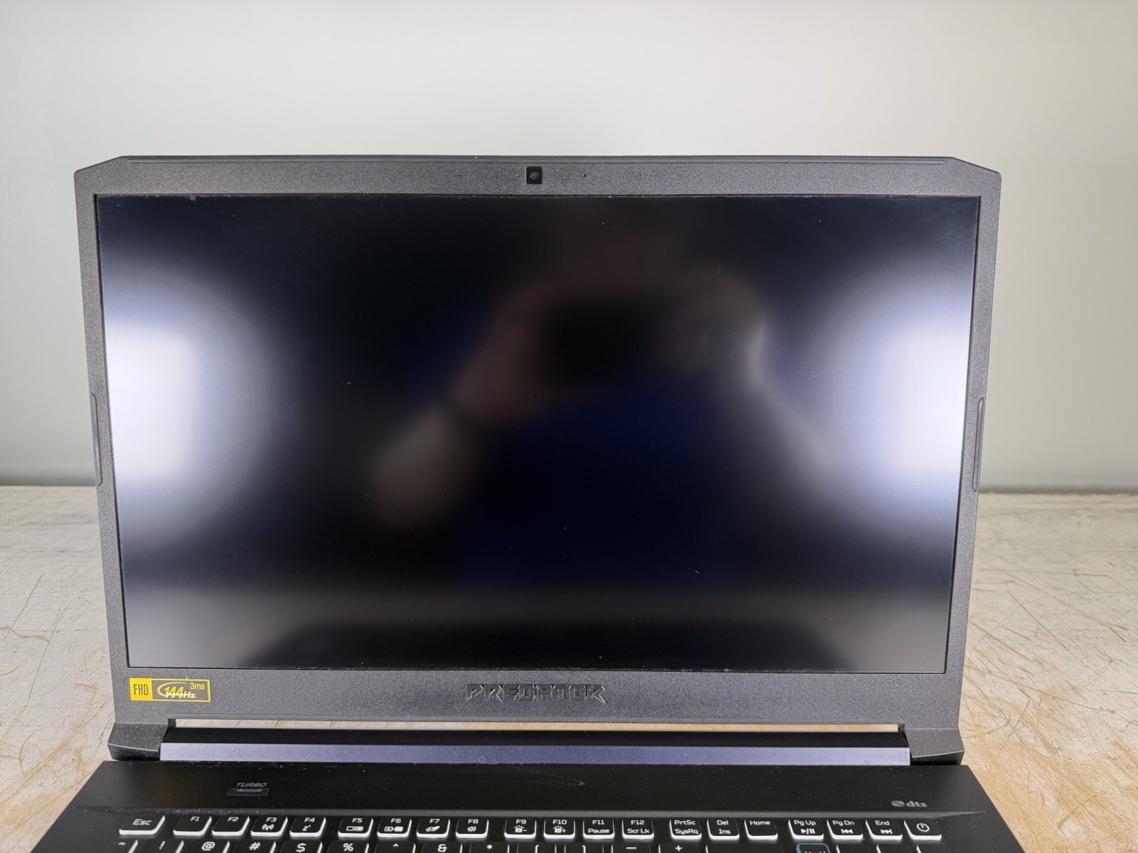ACER PREDATOR PH317-54 i7-10750H @ 2.60 GHz, 8GB RAM, NO HDD/OS – (FOR PARTS)