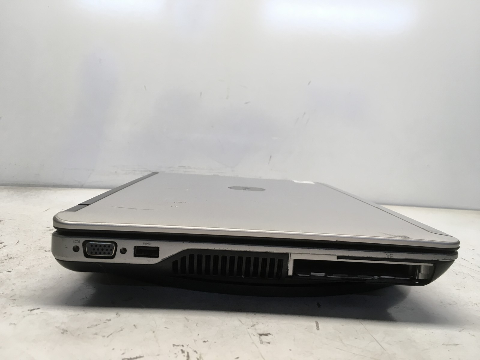 Dell Latitude E6440 Intel i5-4310M 2.7GHz 4 GB NO HDD No Batt