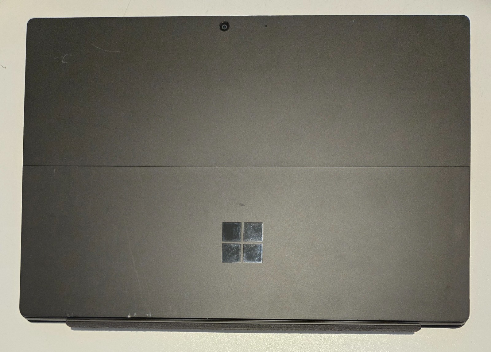 Microsoft Surface Pro 7 1866 12.3″ Core i5-1035G4 8GB ram 256GB SSD
