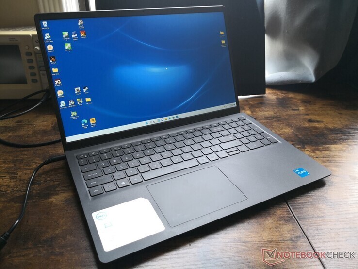 Dell Inspiron 15 3000 15.6″ (512GB, Intel Core i7 11th Gen., 2.80GHz, 12GB)…