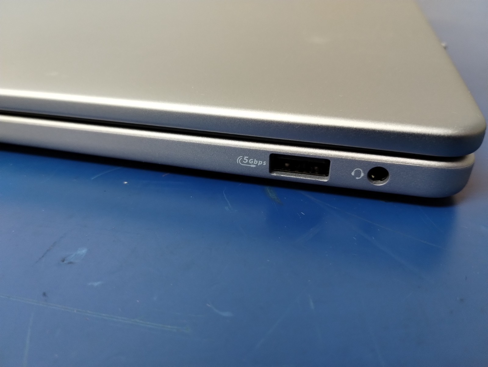DELL 16 DB16250 VPVXG, Intel Core Ultra 9 288V, 3.30 GHz, 32 GB RAM, 1 TB NVMe