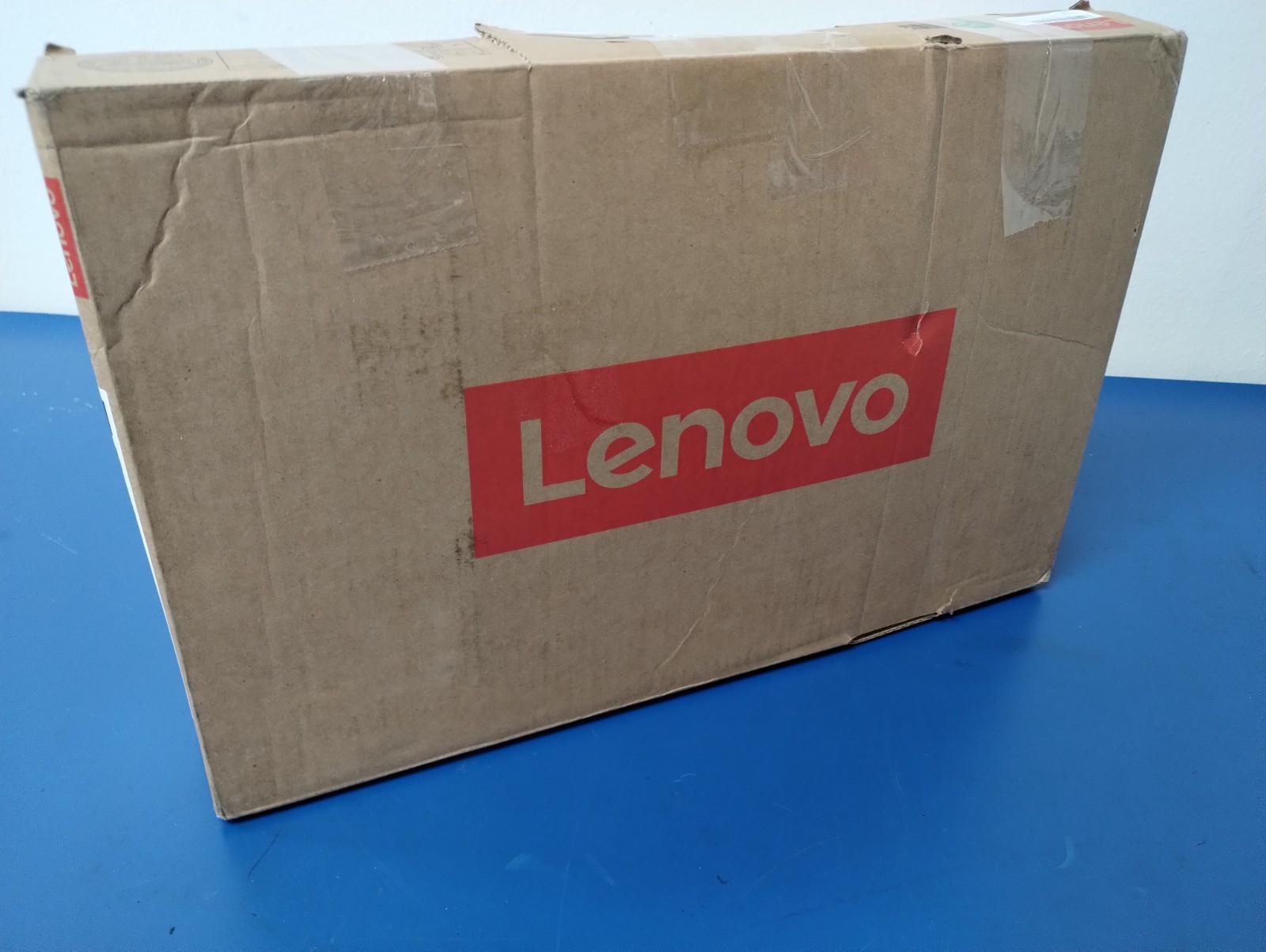 Lenovo Slim 3 15IRH10R, Intel Core 5 210H, 2.20 GHz, 16 GB RAM, 1 TB NVMe SSD