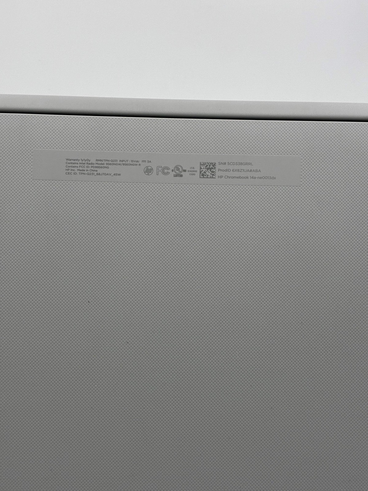 HP Chromebook 14a-ne0013dx 14″ Intel Celeron N4120 4GB 64GB Gray w/ Charger