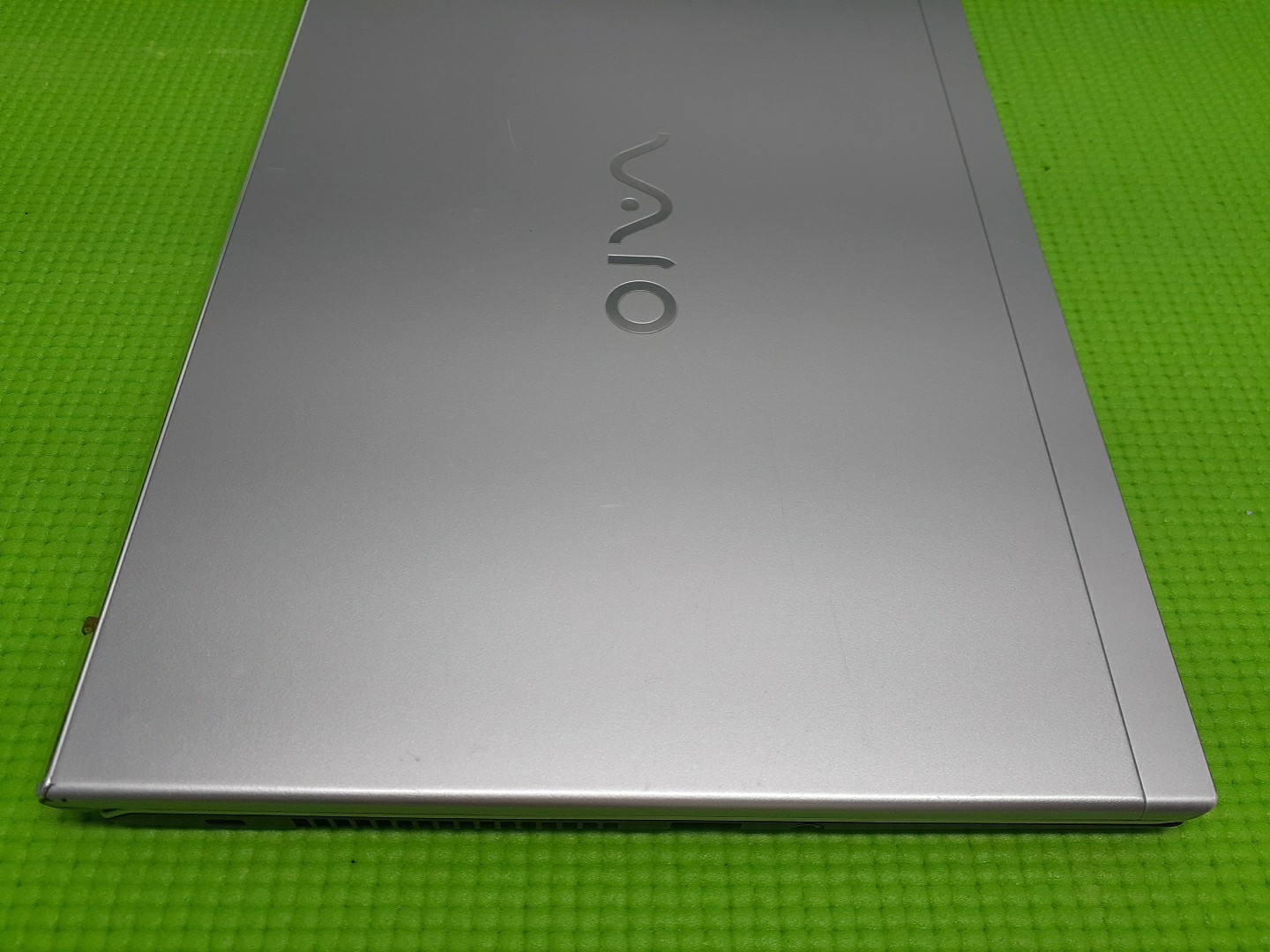 Sony VAIO SX14 i5-1155G7 16gb Bios locked no ac or ssd (READ) AS IS PARTS