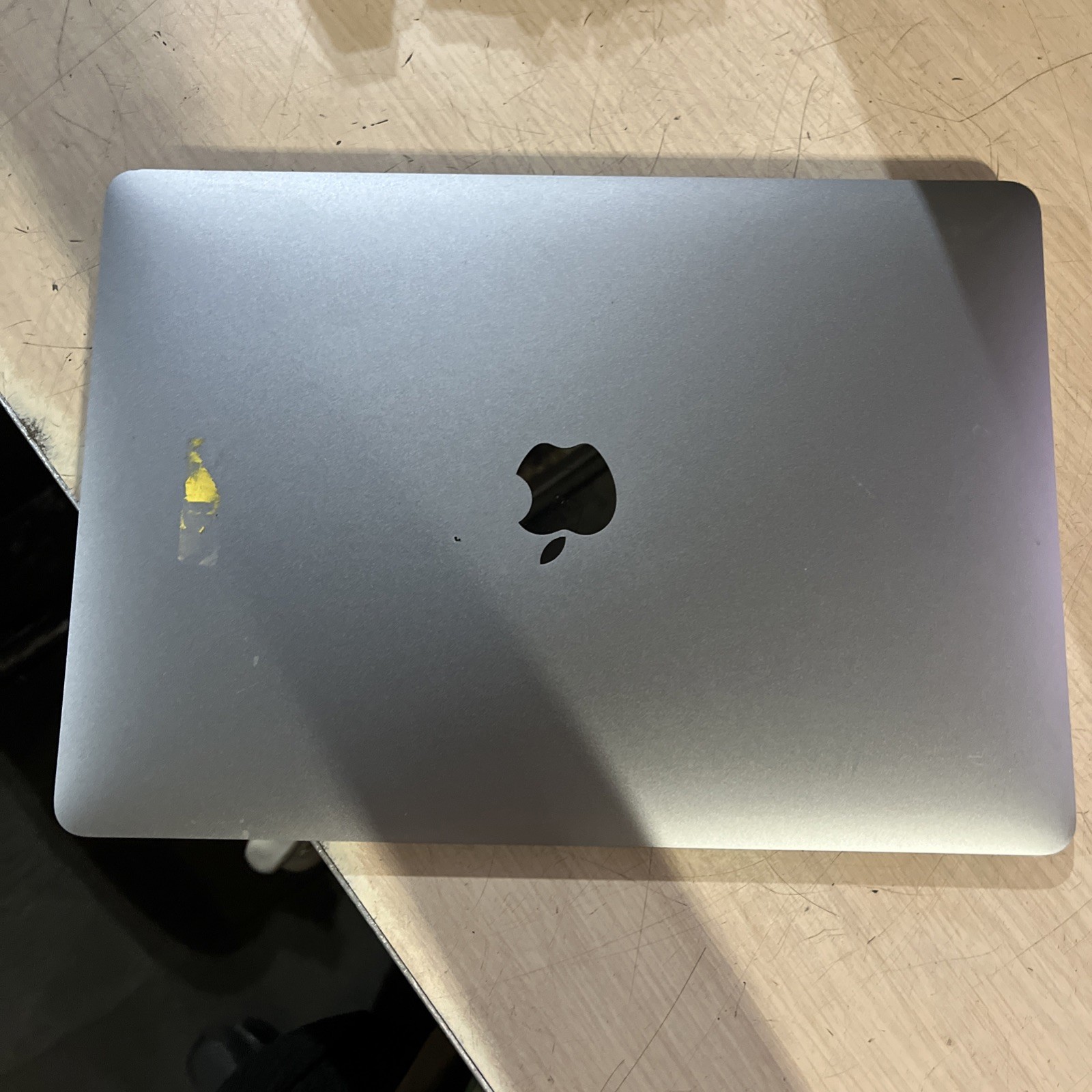 APPLE MACBOOK AIR “M1” 8 CPU/7 GPU 13′ 3.2GHZ 8GB RAM 128SSD