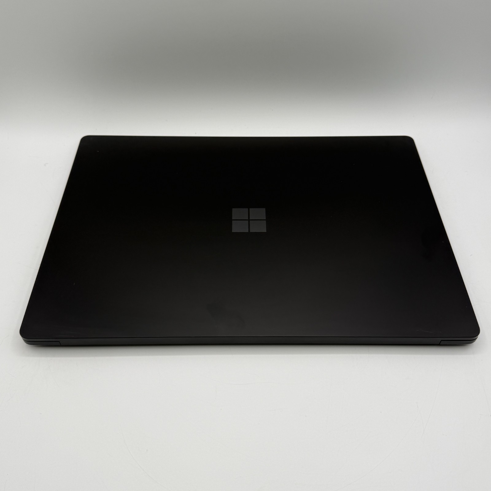 Microsoft Surface Laptop 3 1873 15″ Ryzen 5 Edition 2.1GHz 8GB RAM 256GB SSD Blk