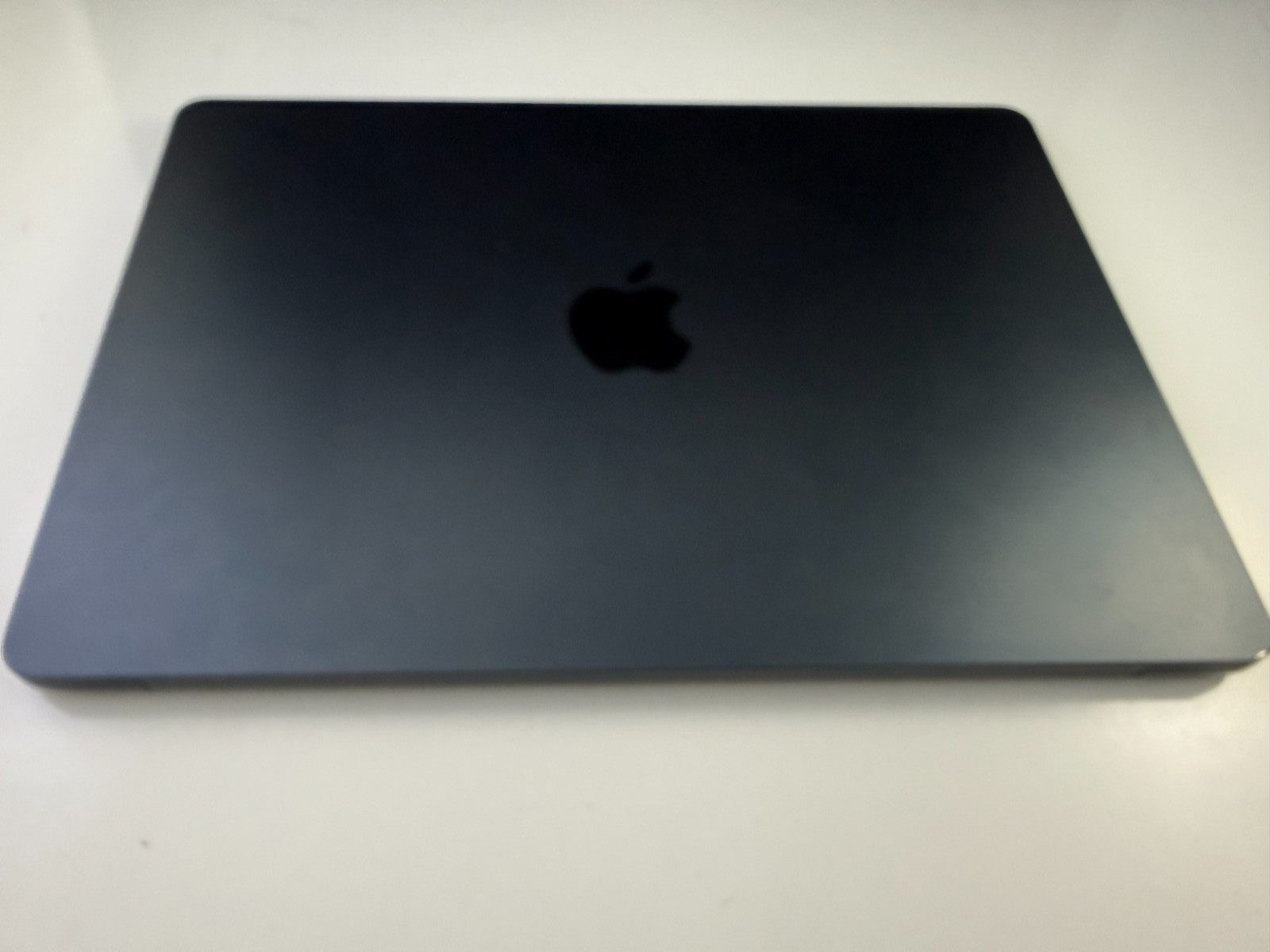 Macbook Air M4 256GB 16GB Midnight 100% battery only 22 batt cycles warranty Dec