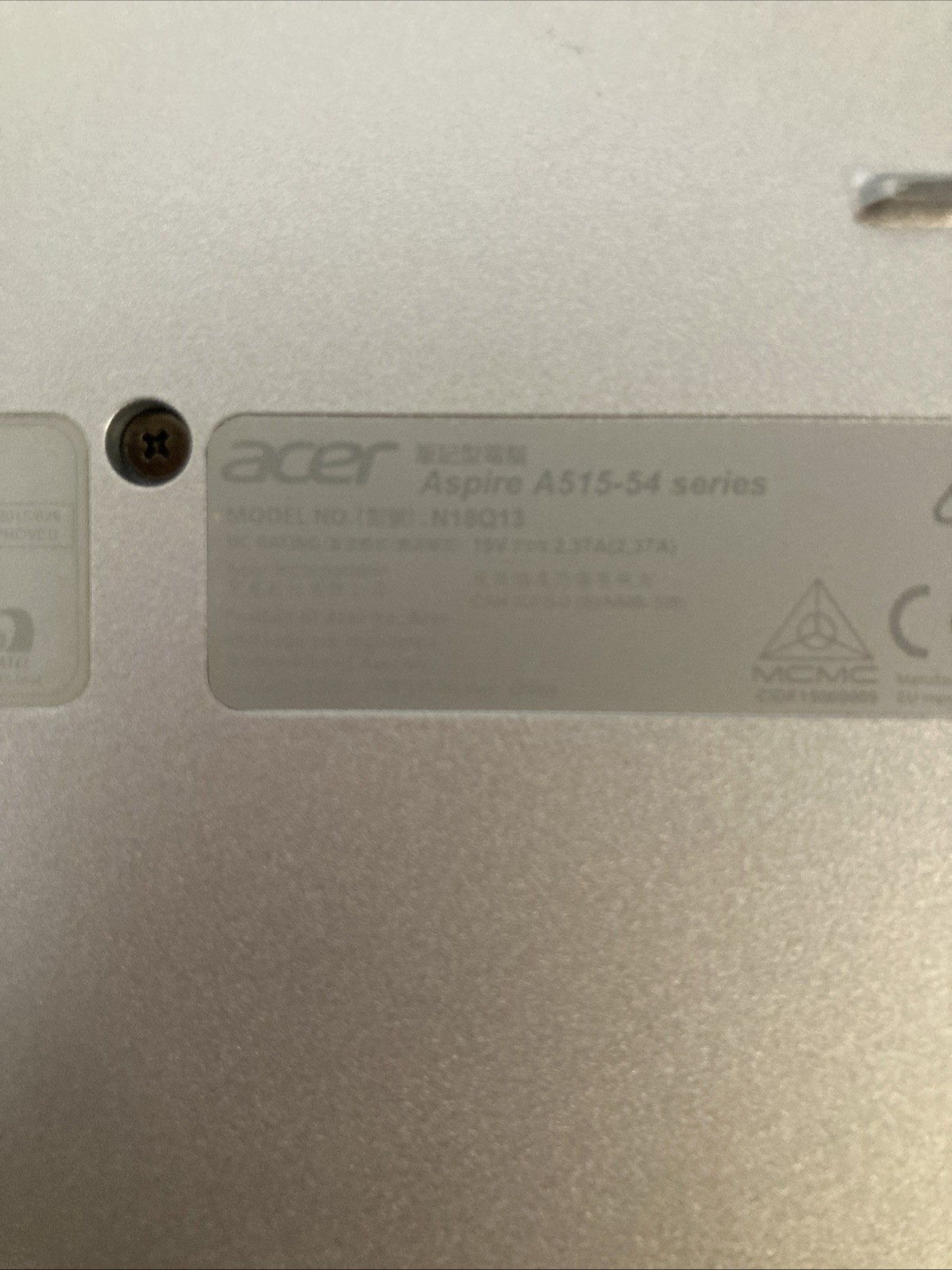 Acer Aspire 5 i5-8265U 1.60GHz no RAM no HDD Boot to BIOS