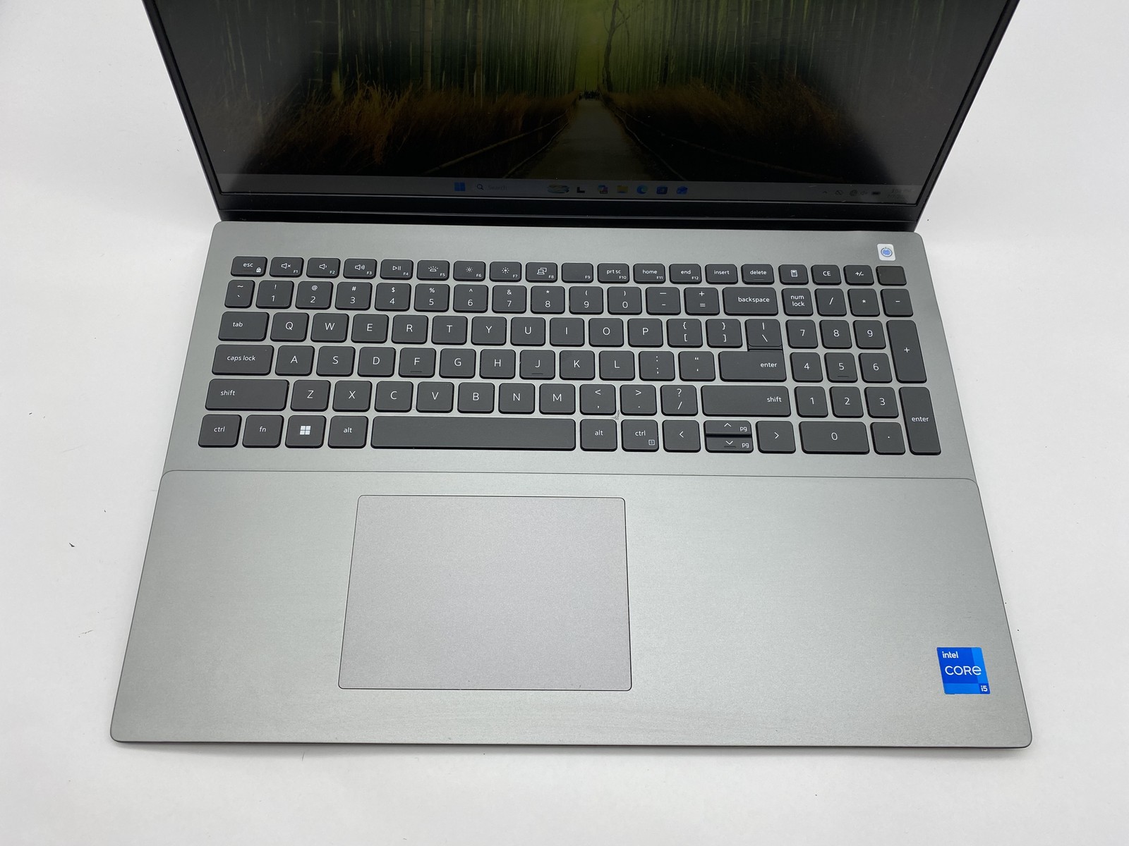 Dell Vostro 5620 Laptop Intel Core i5 1240P 1.7GHz 16GB 512GB SSD W11P