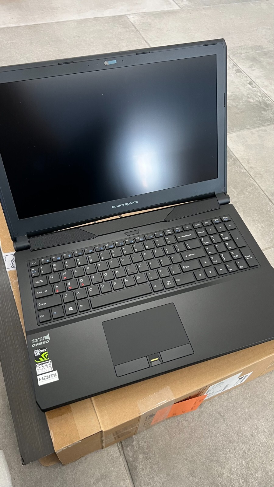 Clevo N151RDF1 15.6″ Gaming Laptop i7 6700HQ Nvidia 965M FHD (Barebones)