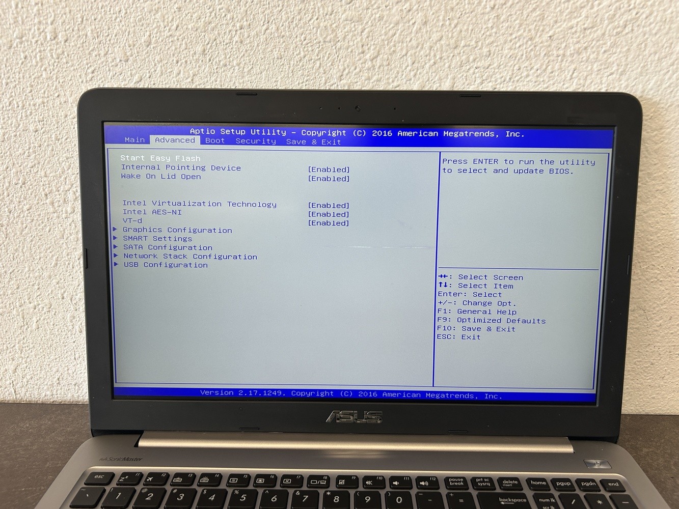 ASUS K501U Intel Core i7-6500U, GTX 960M (PARTS ONLY, Stuck in BIOS)