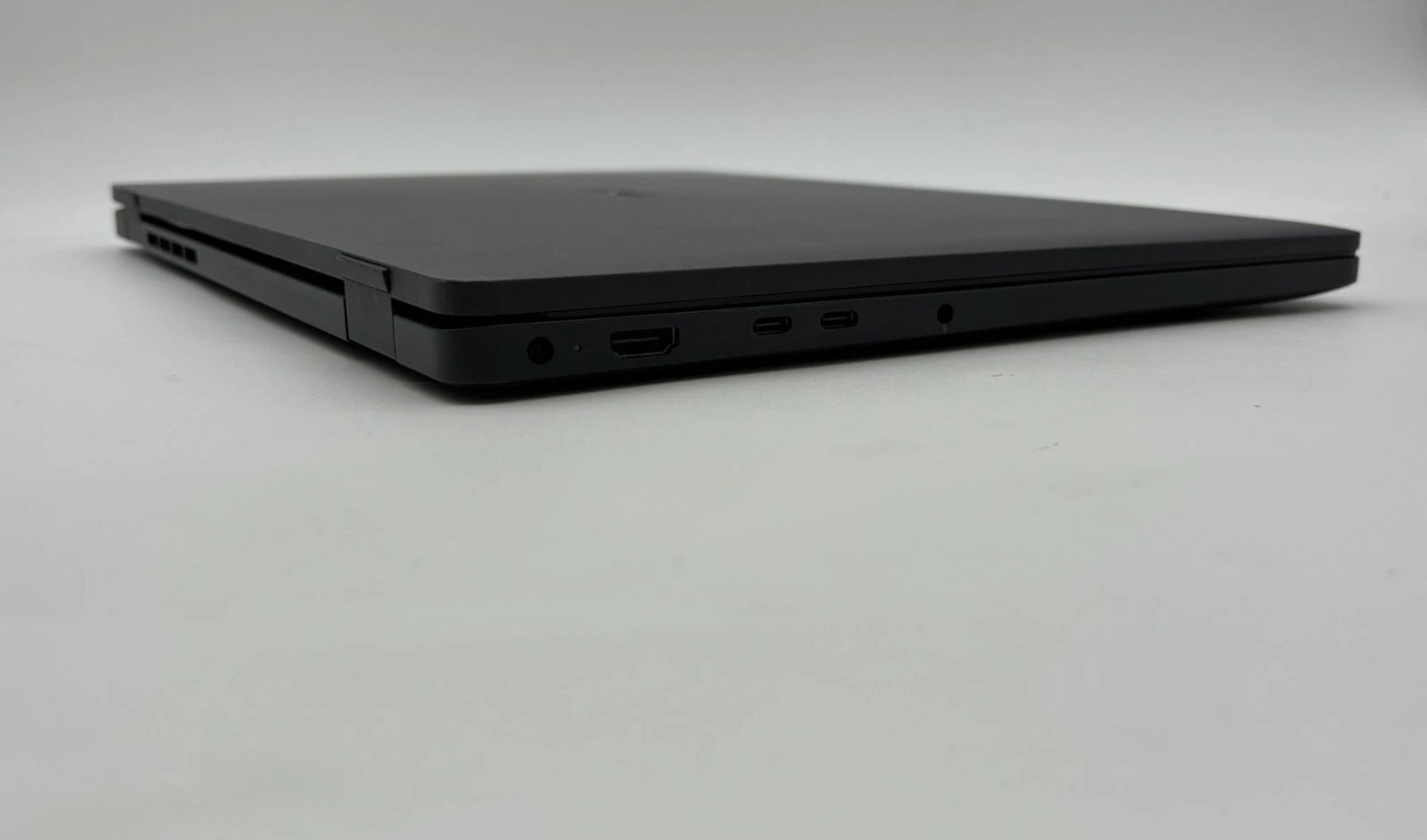 Dell Pro 16 PC16250 16″ 256 GB SSD 8 GB RAM Intel Core 3 100U Windows 11 Pro