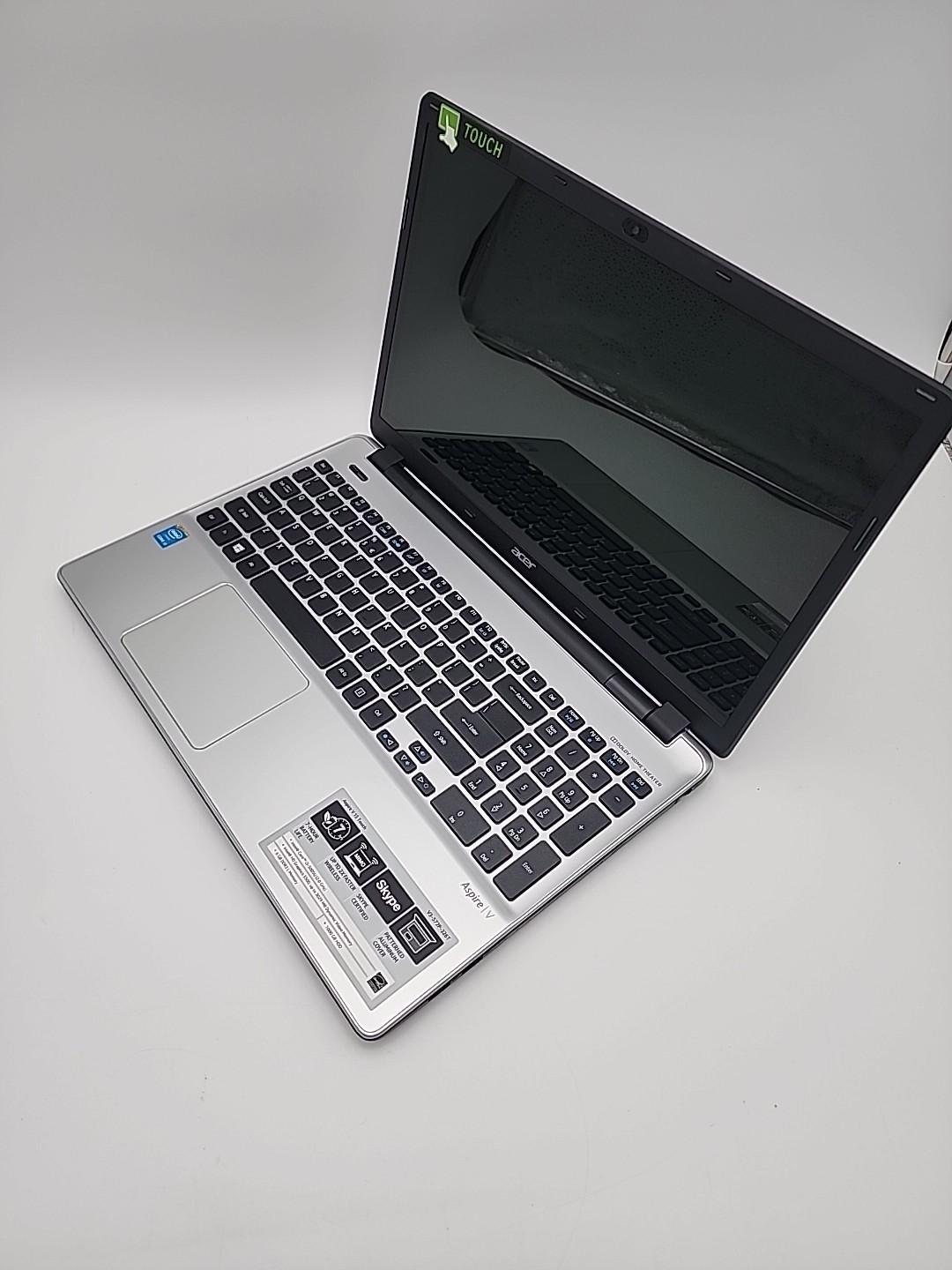 Acer Aspire V3-572P-326T 15.6″ Touch Laptop i3-5005U@2.00GHz 8GB RAM 300GB SSD