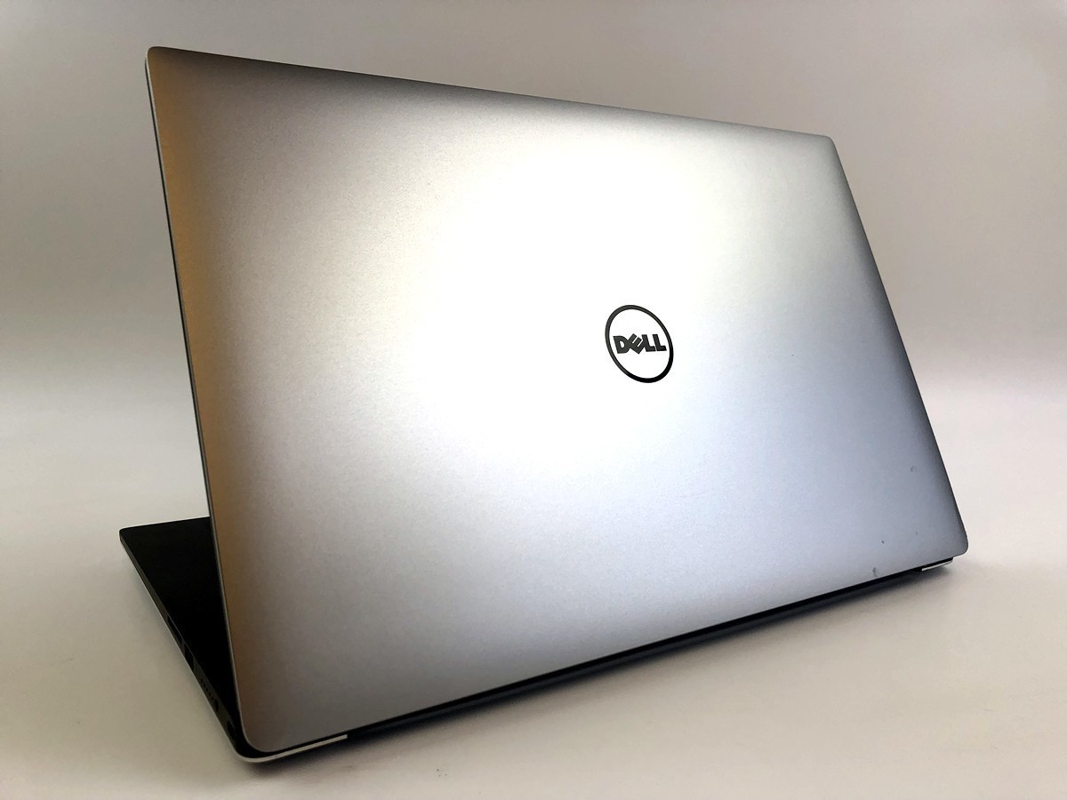 Dell Precision 5520 15.6″ i7-7820HQ 16GB 512GB SSD Quadro M1200 W10 Pro Touch