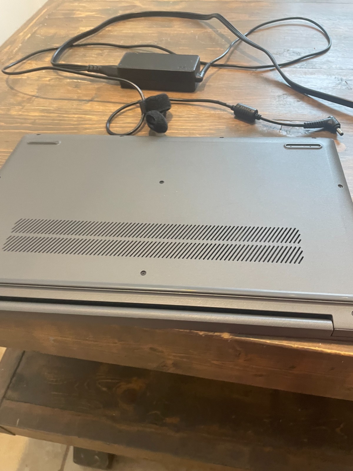 Lenovo IdeaPad slim 3 15ian8