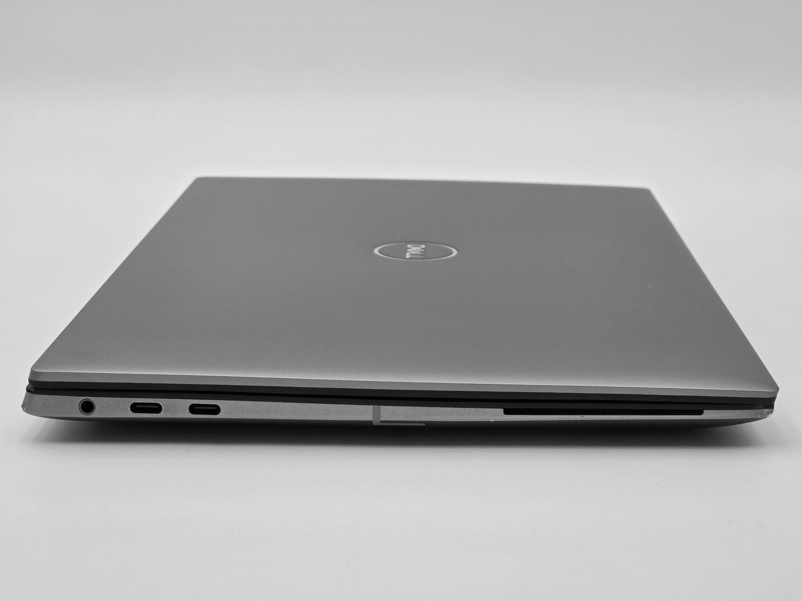 Dell Precision 5480 14″ Touch 2560 x 1600 I7-13800H 1TB SSD 32GB W11P RTX A1000