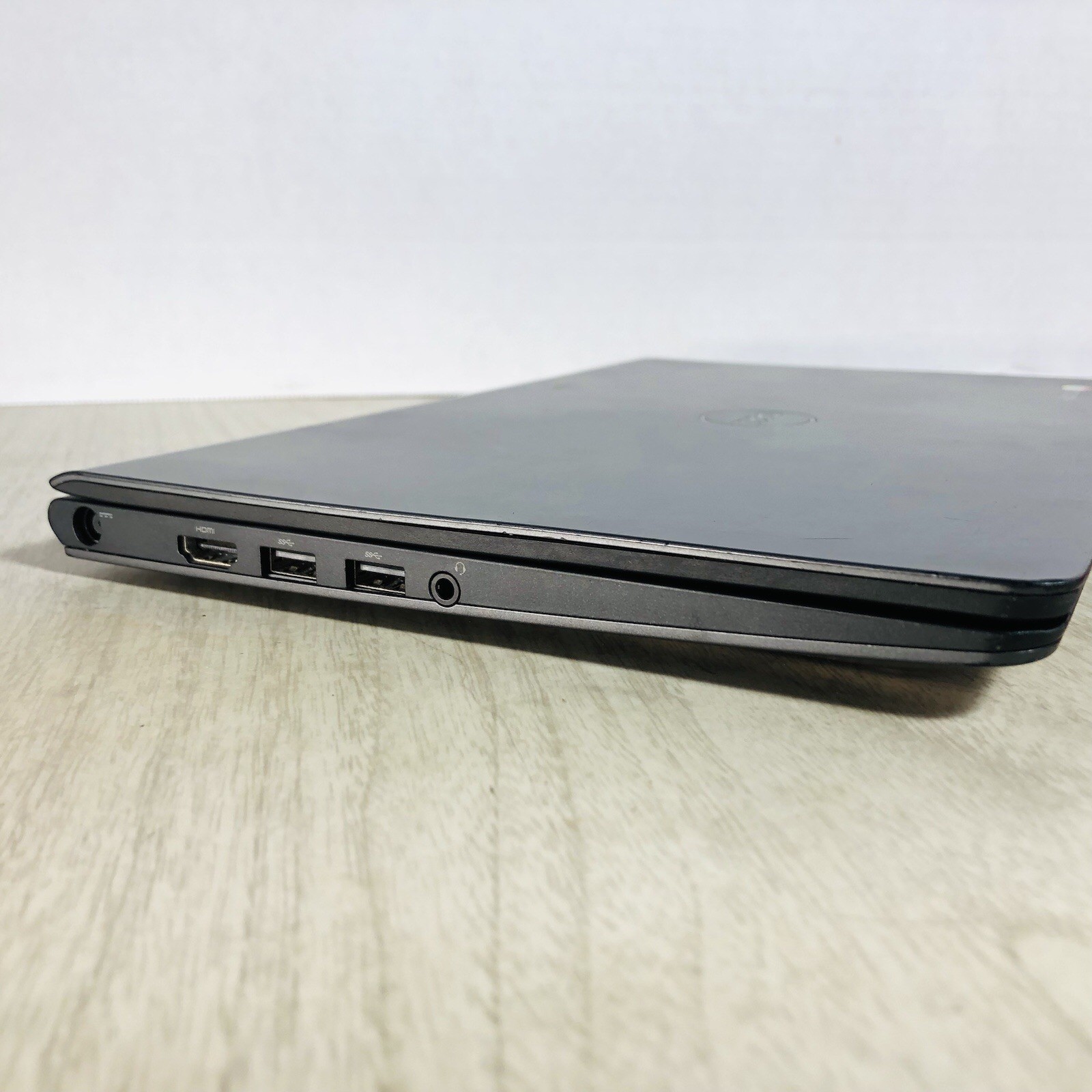 Dell ChromeBook 11 CB1C13 11″ Intel Celeron CPU 4GB RAM 16GB W Accessories Clean