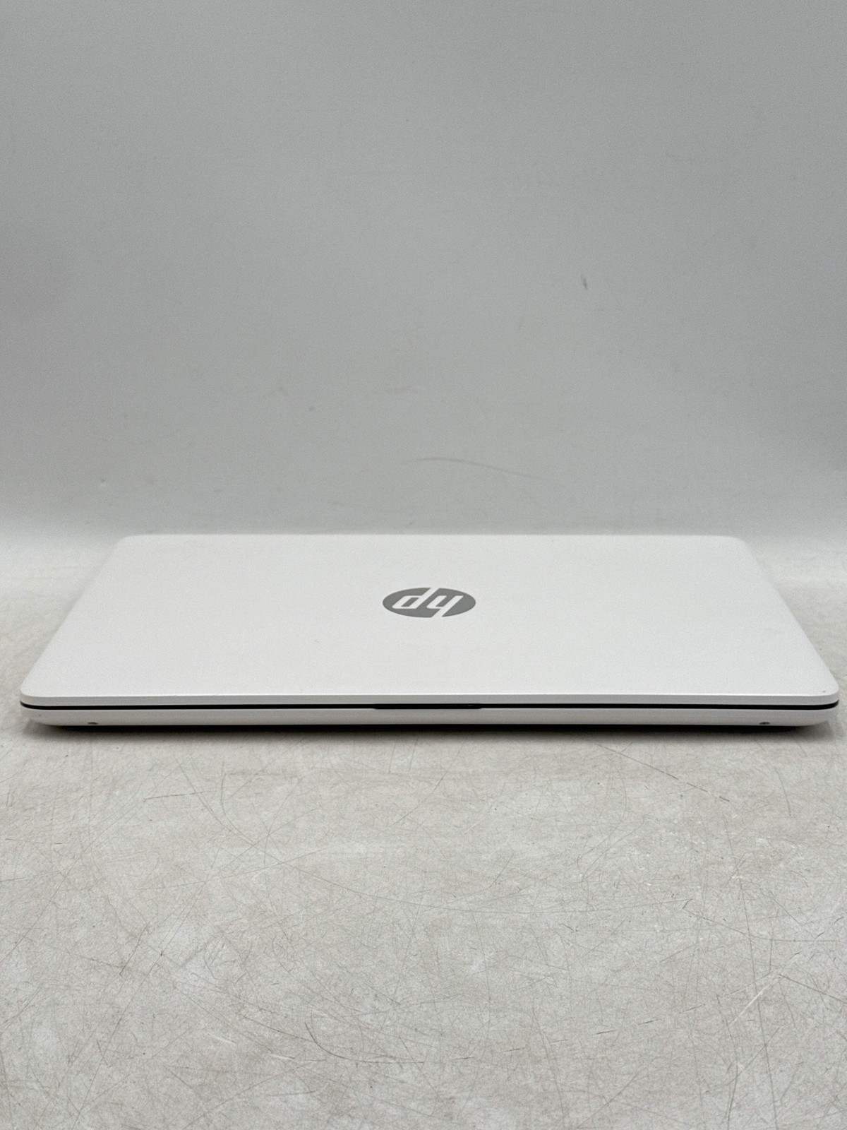 HP Laptop 14-DQ0002DX 14″ White – No Power