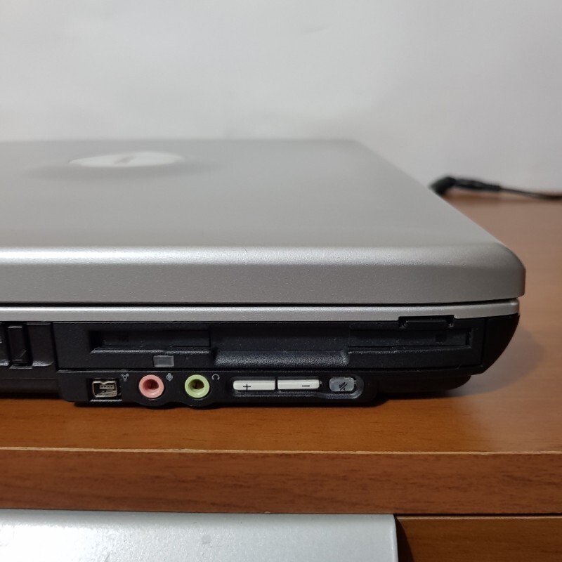 Notebook PC Laptop Work OS Windows XP Serial Port RS232 Drive Floppy Disk 22011