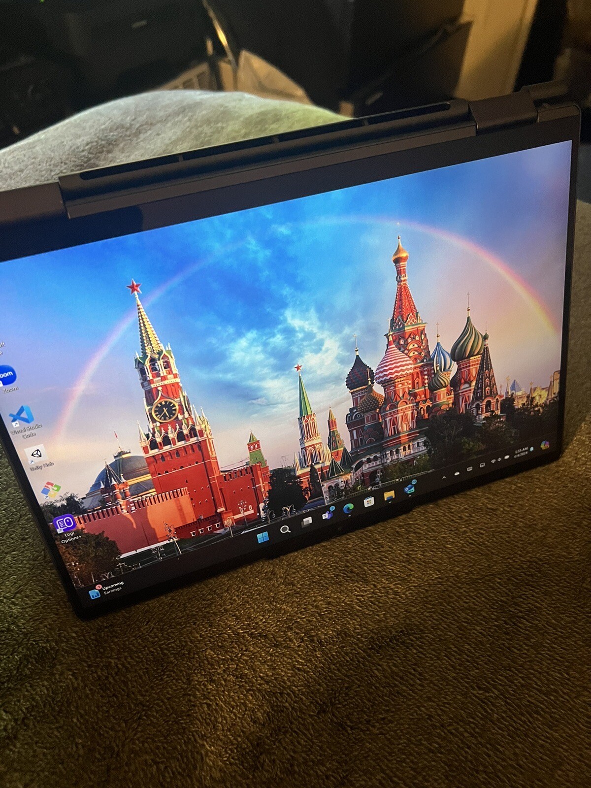 Lenovo Yoga 7i 2.2K Touch 2-in-1 14″ Laptop 8GB RAM 500GB SSD Intel i5-1235U